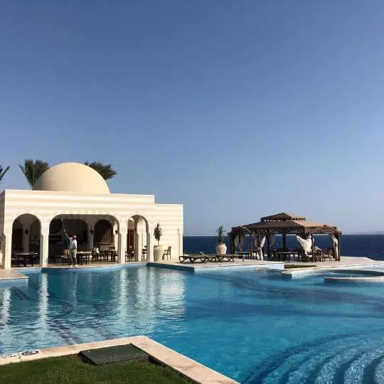 Exploring Egypt with Nanan Travel - Hotel Accommodation Zambia - Victoria Falls - Devil's Pool
