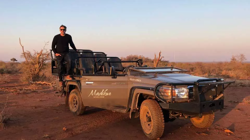 Balancing Luxury and Authentic Wilderness Experiences in African Safaris