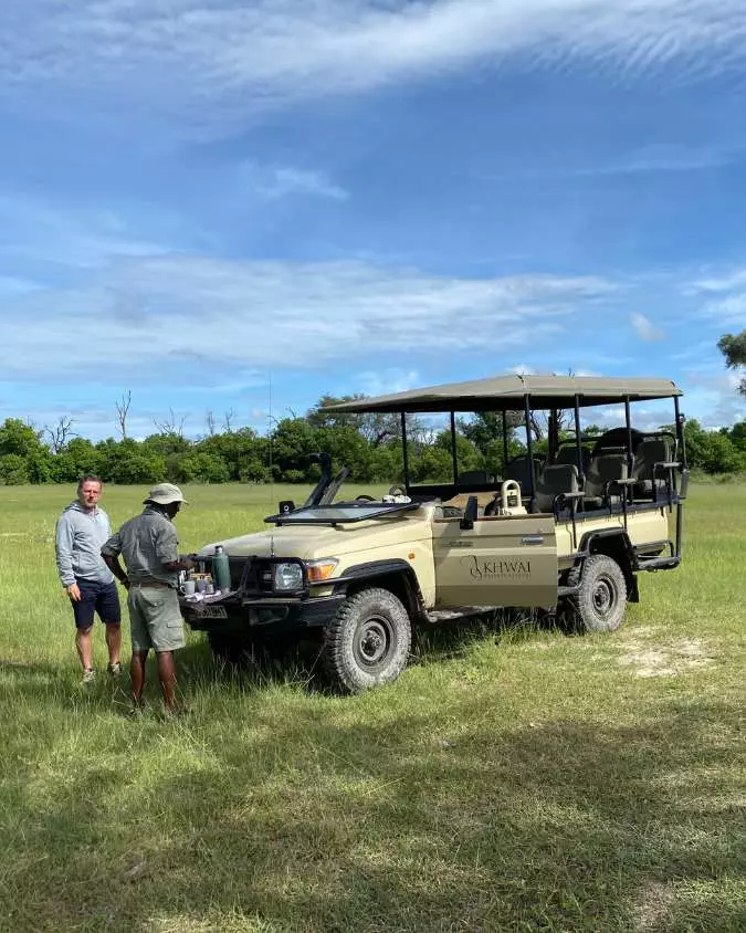 Nanan Travel - Family Luxury Safaris_ 5 Dream Destinations for All Ages - Botswana Nanan Travel - Balancing Luxury & Wilderness in African Safaris _ Ultimate Guide-Leopard in tree