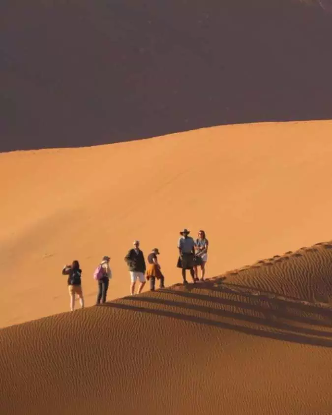 Nanan Travel - Family Luxury Safaris_ 5 Dream Destinations for All Ages - Namibia (3) Nanan Travel - Balancing Luxury & Wilderness in African Safaris _ Ultimate Guide-Balloon Safari