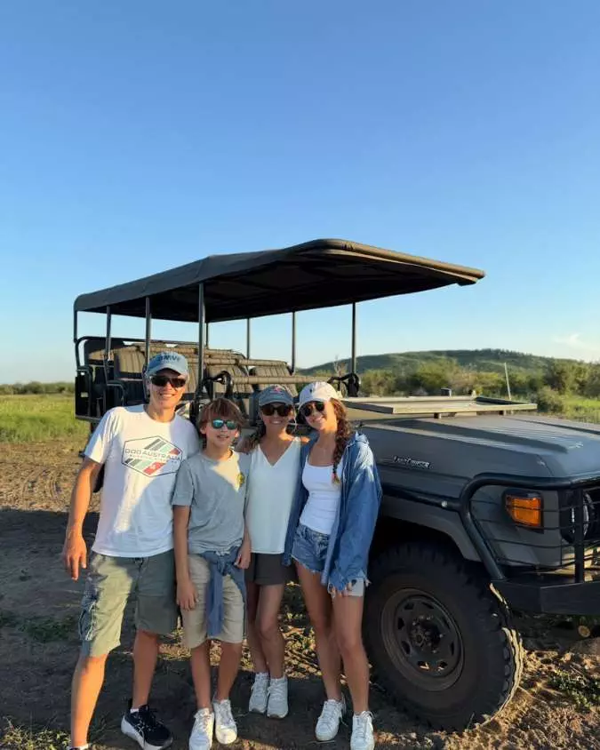 Nanan Travel - Family Luxury Safaris_ 5 Dream Destinations for All Ages - Tanzania Nanan Travel - Balancing Luxury & Wilderness in African Safaris _ Ultimate Guide-clients on a safari-honeymoon